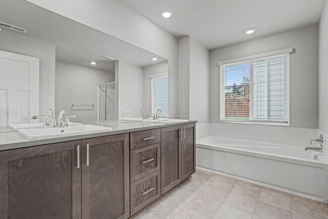 Building Photo - Spacious New Construction 4 Bed, 2.5 Bath Home in Coburn Terrace