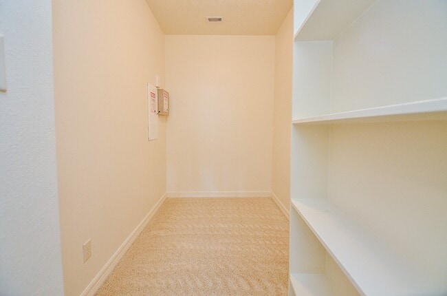 Building Photo - 27914 Hunters Rock Ln