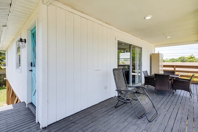 Building Photo - 3022 W Frierson Ave
