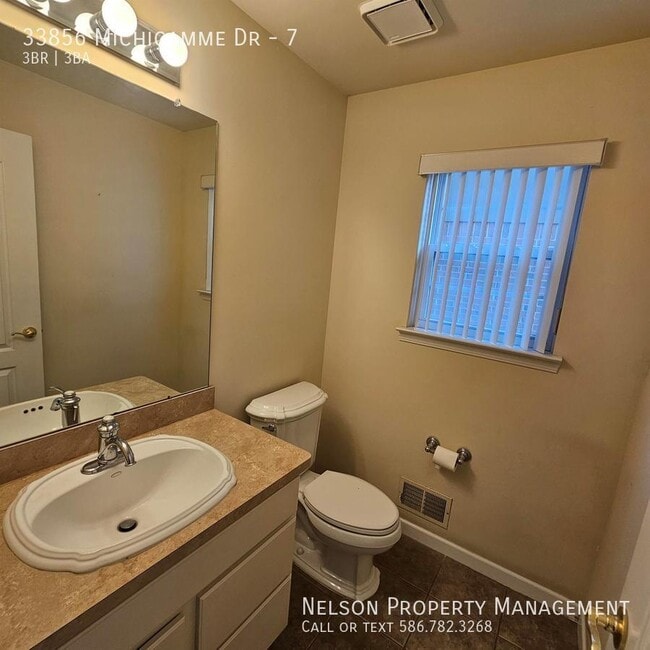 Building Photo - 33856 Michigamme Dr