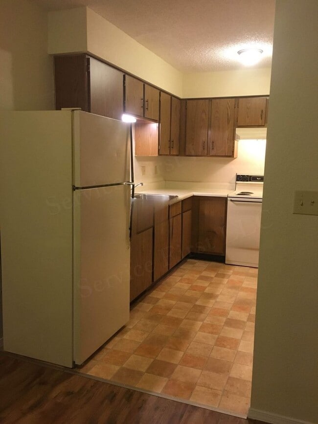 Primary Photo - Buffalo Apartments (Bison Terrace)