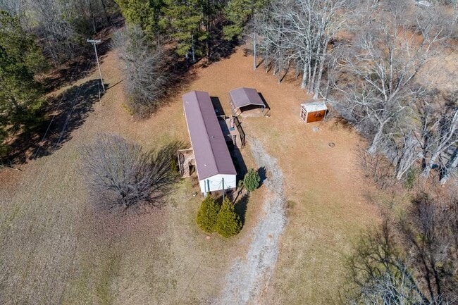 Building Photo - 1211 Old Bishop Rd