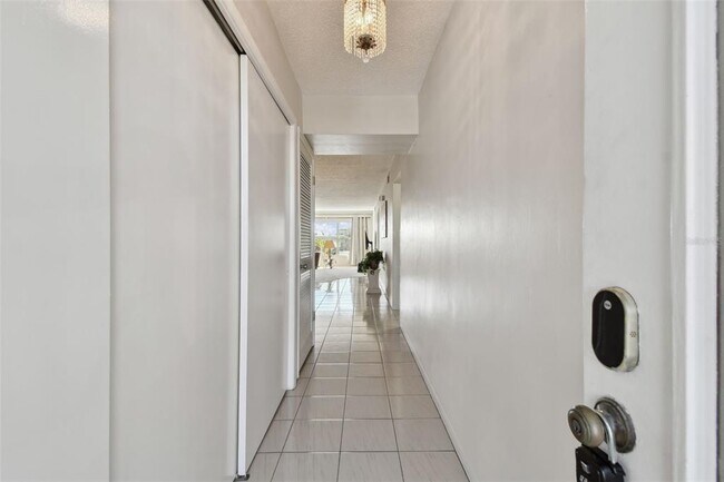 Building Photo - 6161 Gulf Winds Dr