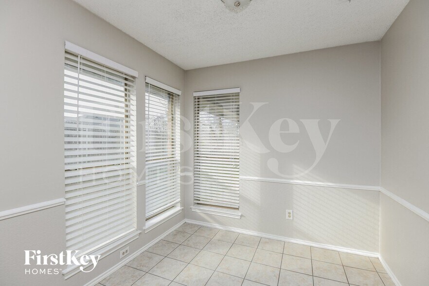 Building Photo - 5108 Conchos Trail