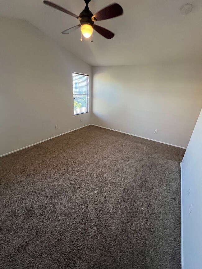 Building Photo - 3 Bed, 2.5 Bath home with Solar Panels!