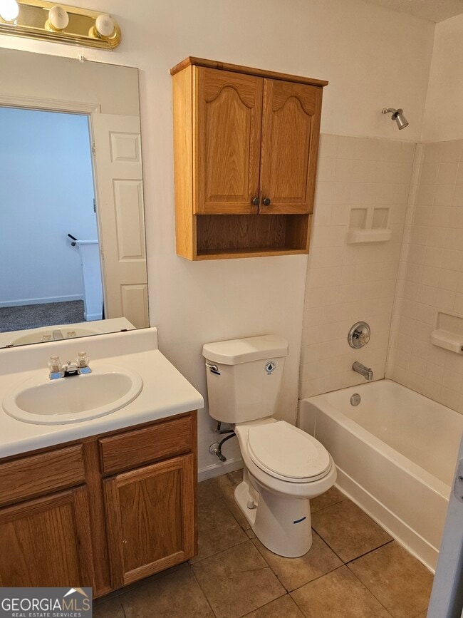 Building Photo - 5821 Strathmoor Manor Cir