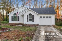 Building Photo - 1831 Teddington Dr