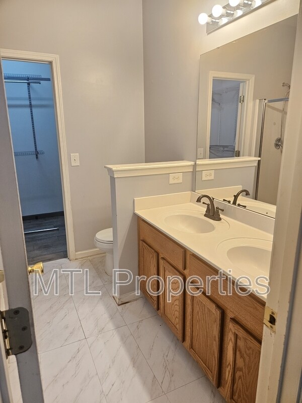 Building Photo - 8716 Berrybrook Ln
