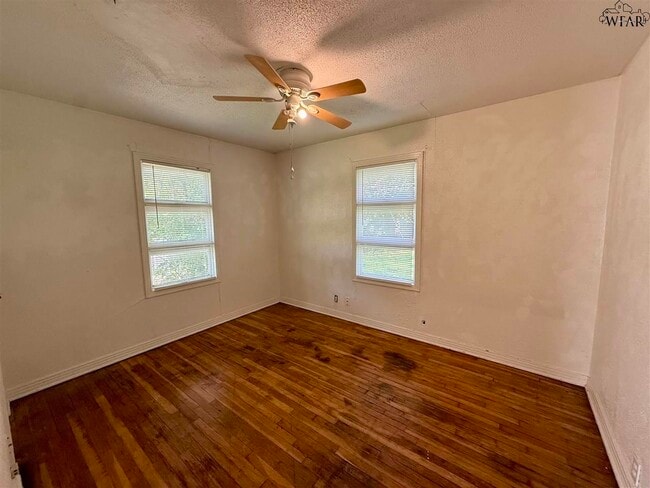 Building Photo - 4354 Cunningham Dr