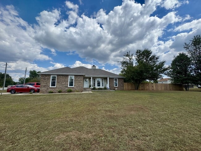 Primary Photo - 1201 Crystal Dr
