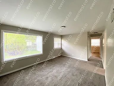Building Photo - 33116 Armada Ct
