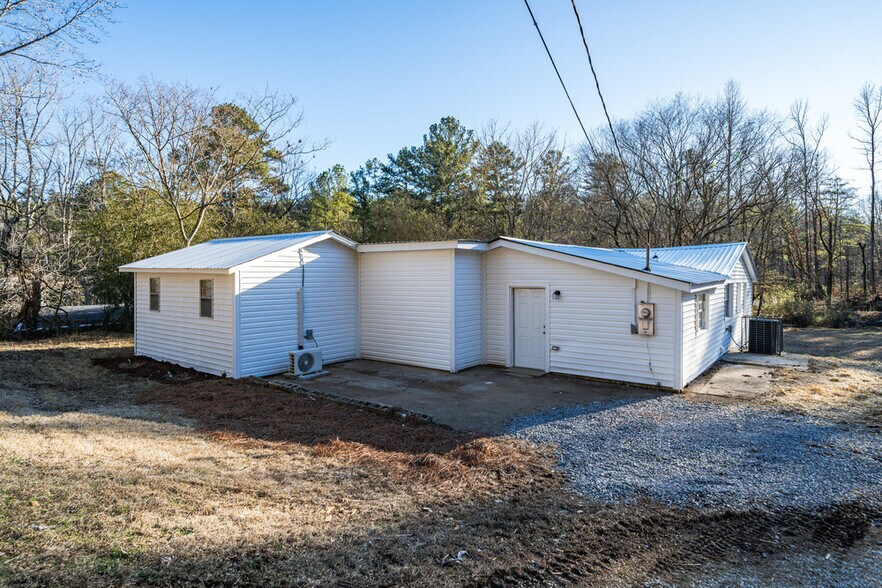 Building Photo - 6016 New Castle Rd