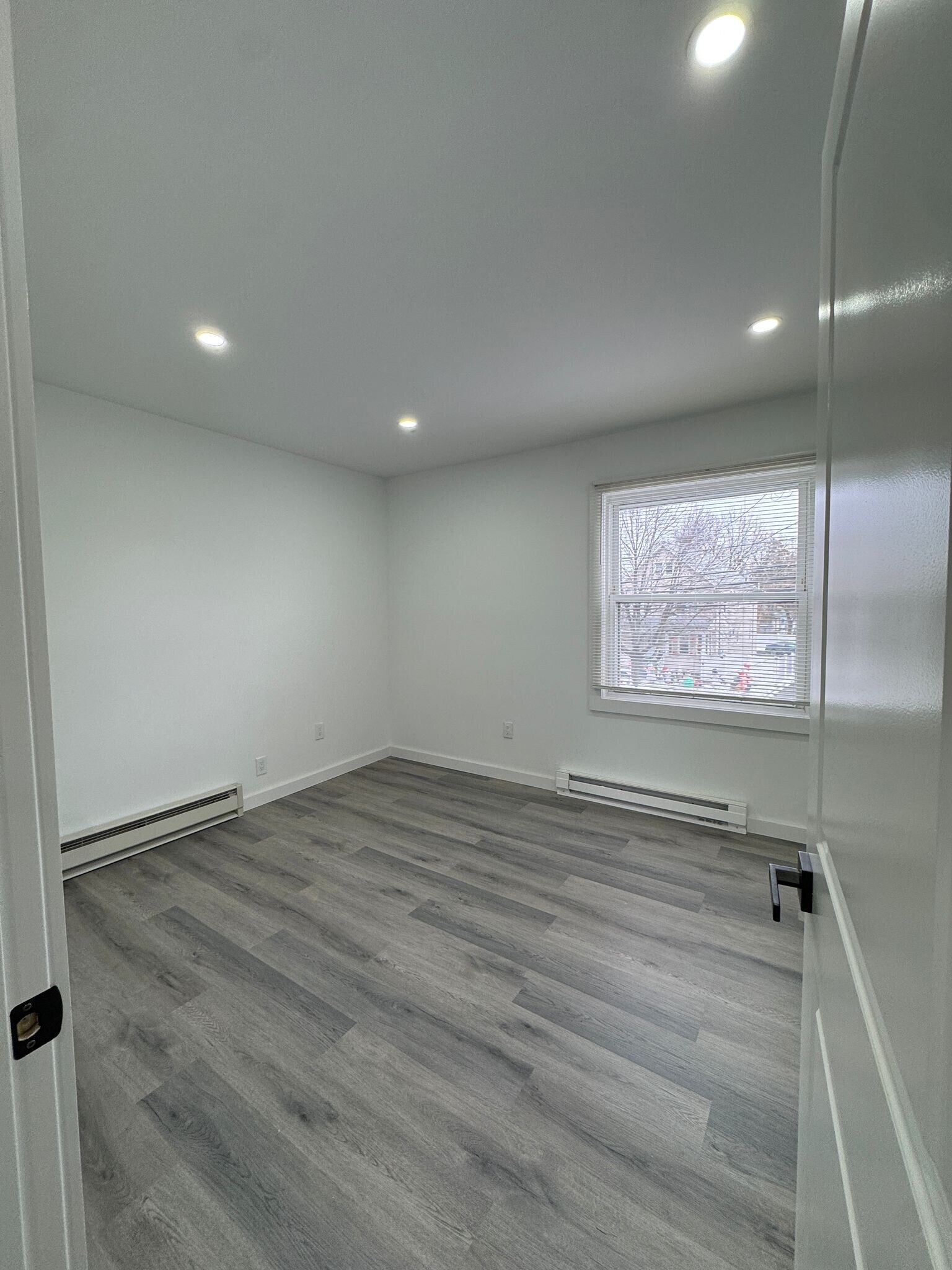 Building Photo - 96 Broughton Ave