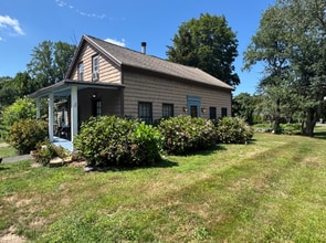 Building Photo - Historic Cape Cod with Modern Comfort Alon...