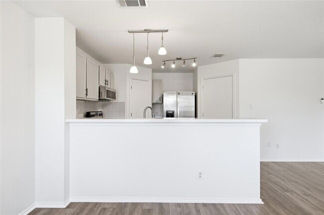 Building Photo - 209 Rinehardt St