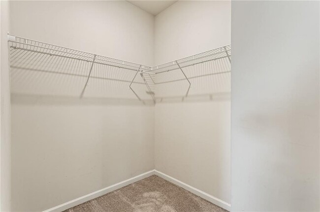 Building Photo - 256 Berkleigh Trails Dr