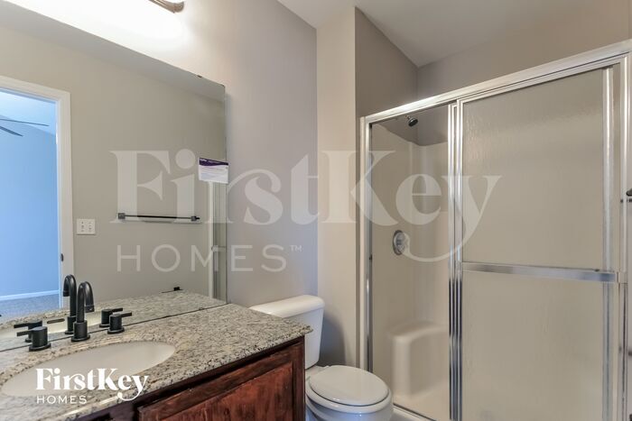 Building Photo - 212 Royallmanor Ln