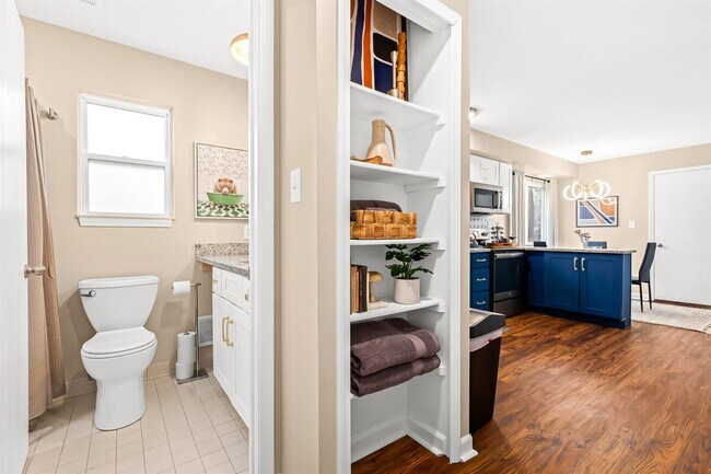 Building Photo - 18939 Sharon Ln