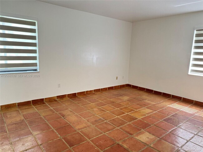 Building Photo - 8999 SW 123rd Ct
