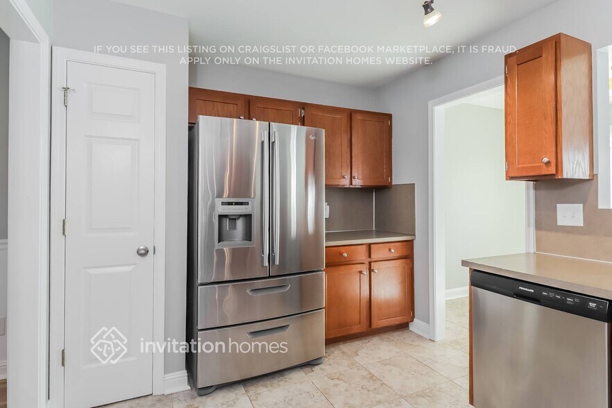 Building Photo - 3142 Blueberry Dr