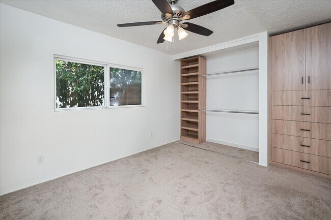 Building Photo - 8846 Laramie Ave