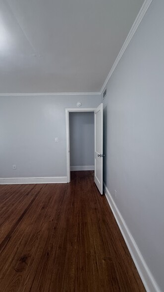 Building Photo - 1761 John Calvin Ave