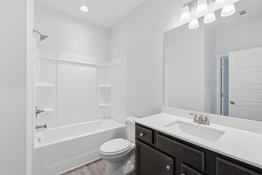 Building Photo - 1752 Dover Creek Ln