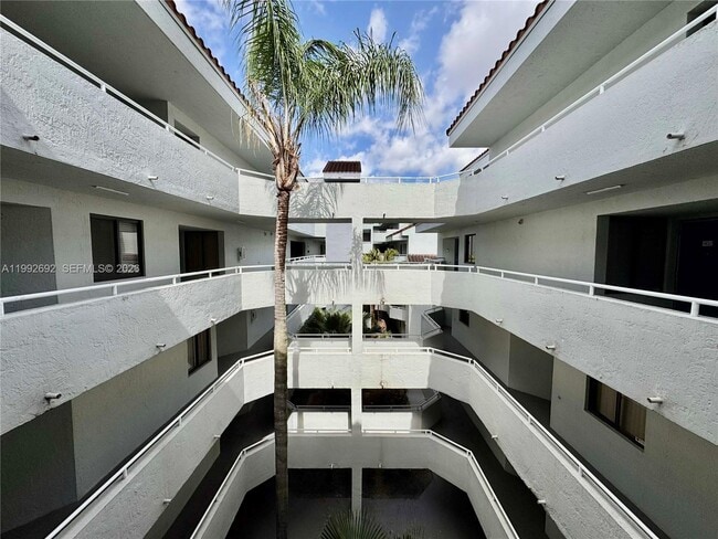 Building Photo - 8335 SW 152nd Ave