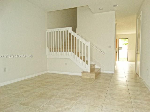 Building Photo - 754 NE 191st Terrace