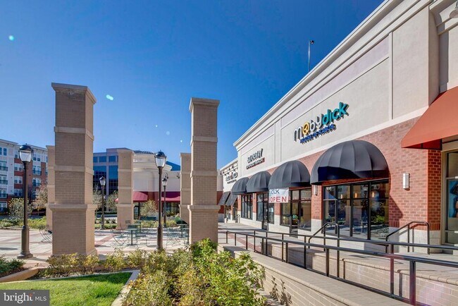 Building Photo - 2665 Prosperity Ave