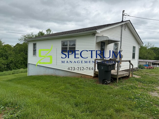 Building Photo - Freshly Remodeled 2 Bed / 1 Bath Home in Russellville!