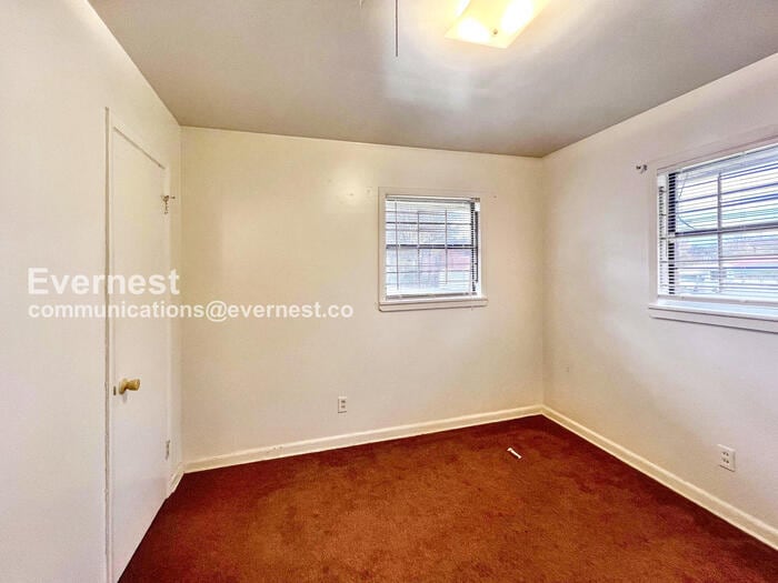 Building Photo - 1814 1/2 South Cross Street