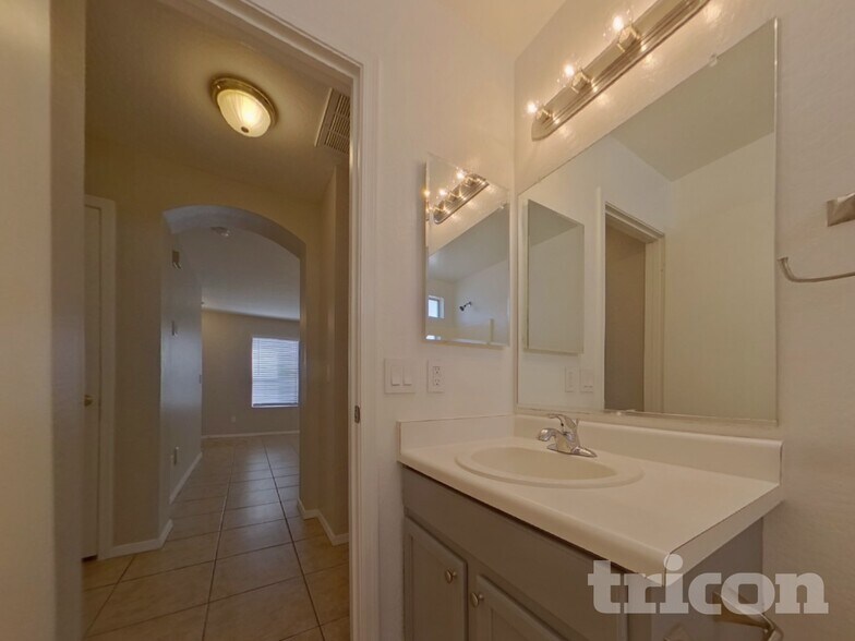 Building Photo - 23377 W Cocopah St