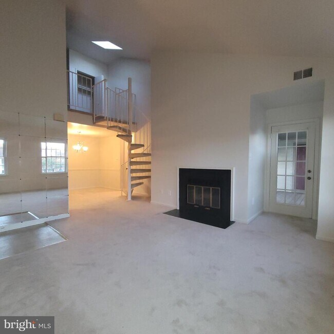 Building Photo - 6903 Sandra Marie Cir