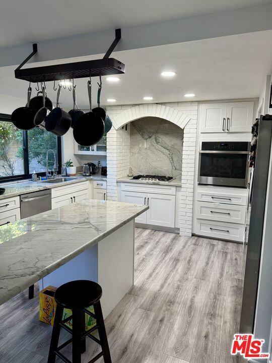 Building Photo - 6479 Bradley Pl