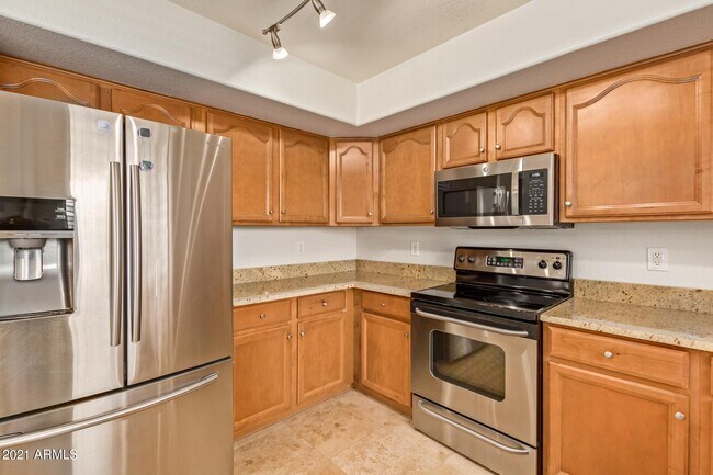 Building Photo - 28511 N 25th Ave