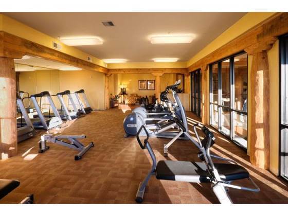Building Photo - The Alameda Compound - Luxury 2 Bdr on 3rd...