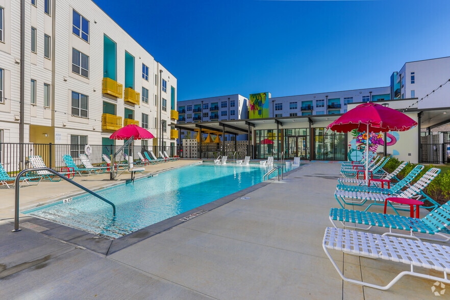 The Skylark 1099 SE Boulevard Atlanta GA 30312 Apartment Finder