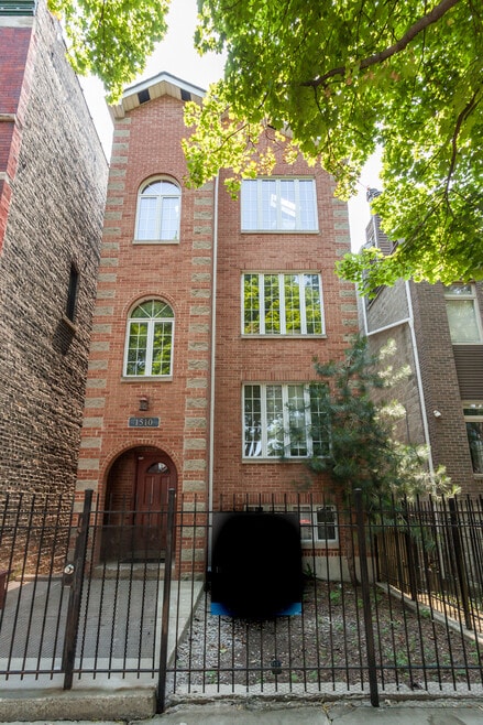 Building Photo - 1510 N Elk Grove Ave