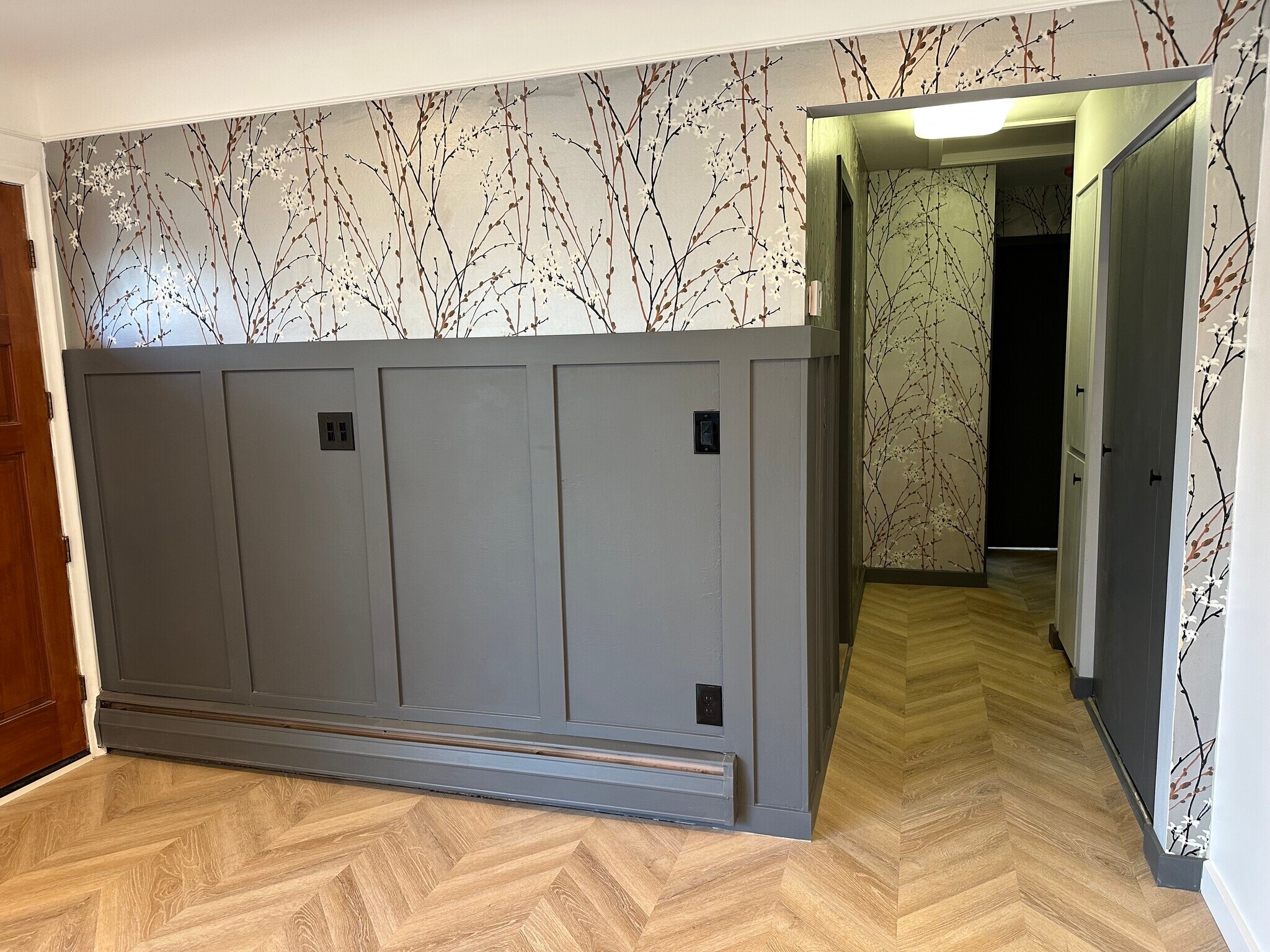 Building Photo - 3711 Ruthland Dr