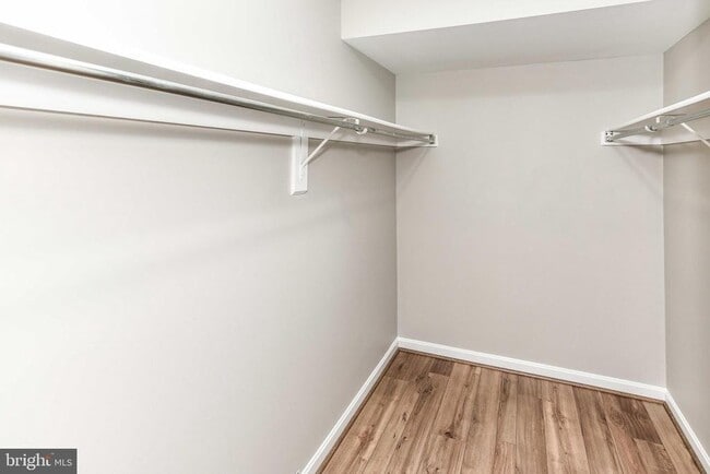 Building Photo - 8616 Shadwell Dr