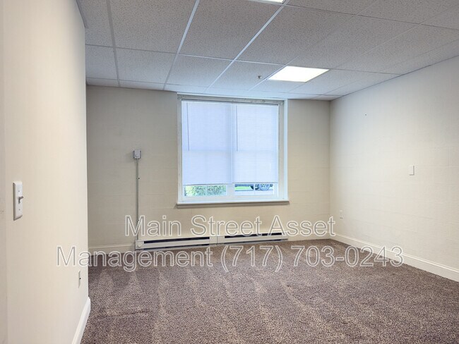 Building Photo - 100 S Front St