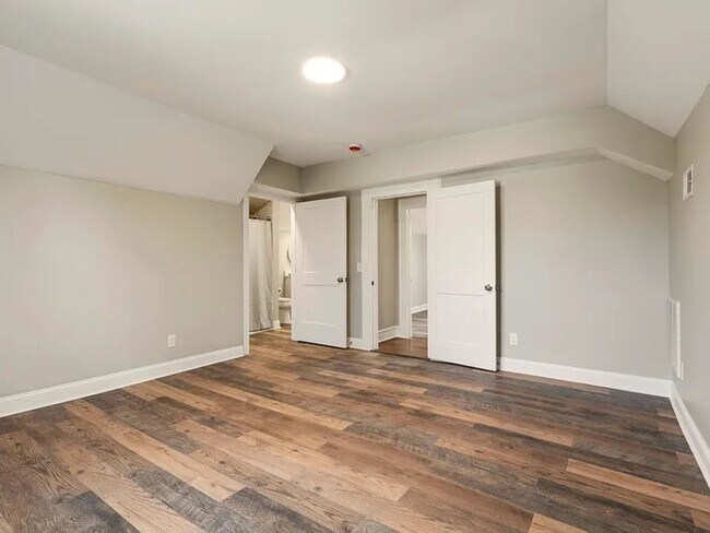 Building Photo - 34 3rd St