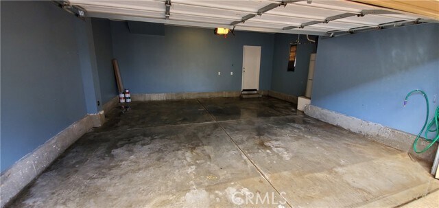 Building Photo - 1800 E Lakeshore Dr