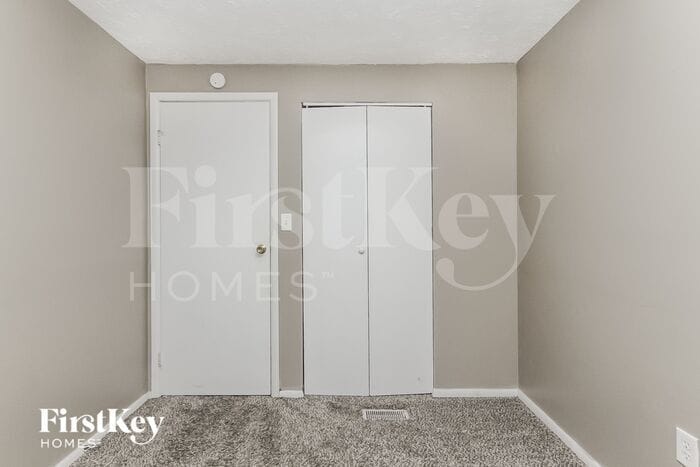 Building Photo - 902 Bremerton Dr