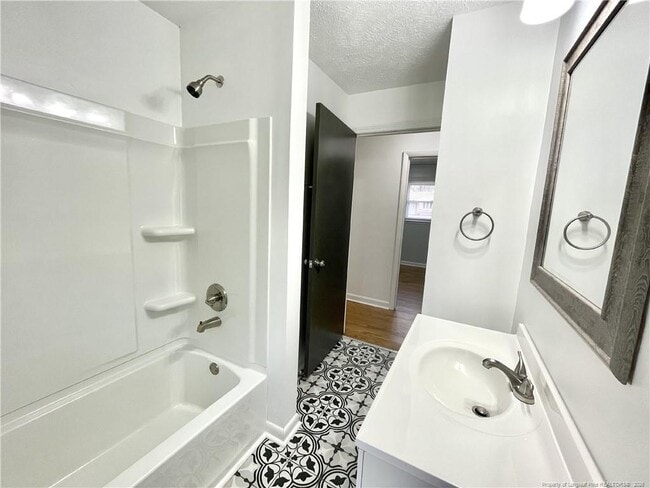 Building Photo - 575 Braxton Blvd