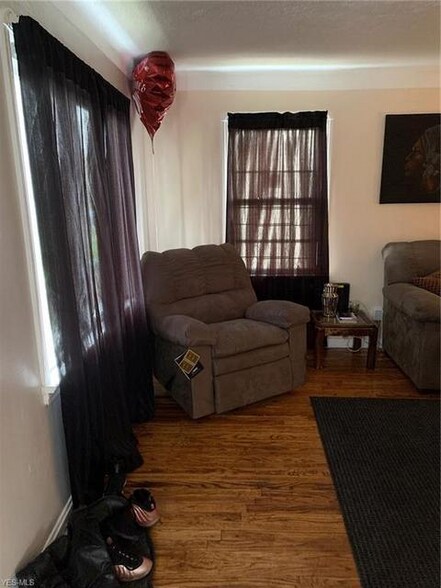 Building Photo - 11321 Dove Ave