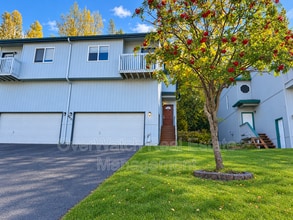 Building Photo - 4031 Lunar Dr