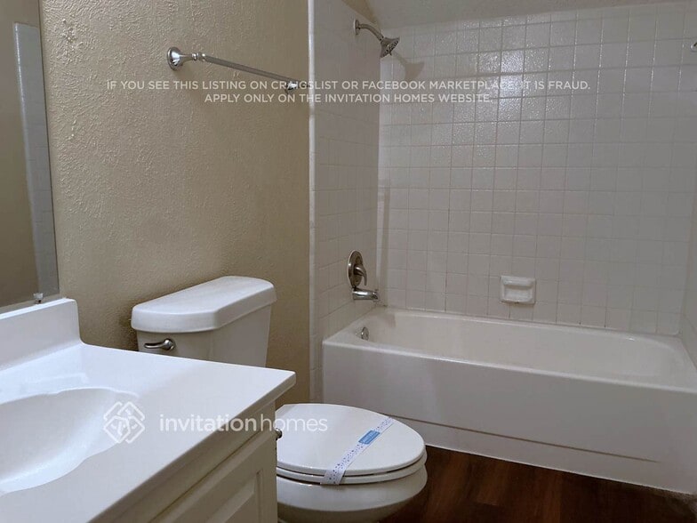 Building Photo - 1716 Delaford Pl