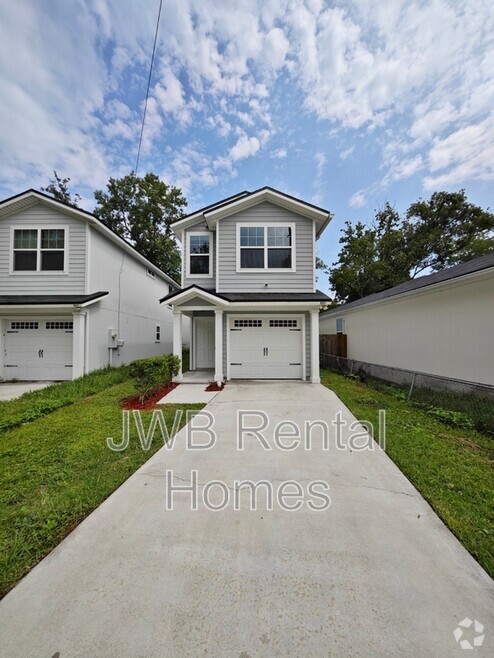 Building Photo - 8953 Cocoa Ave
